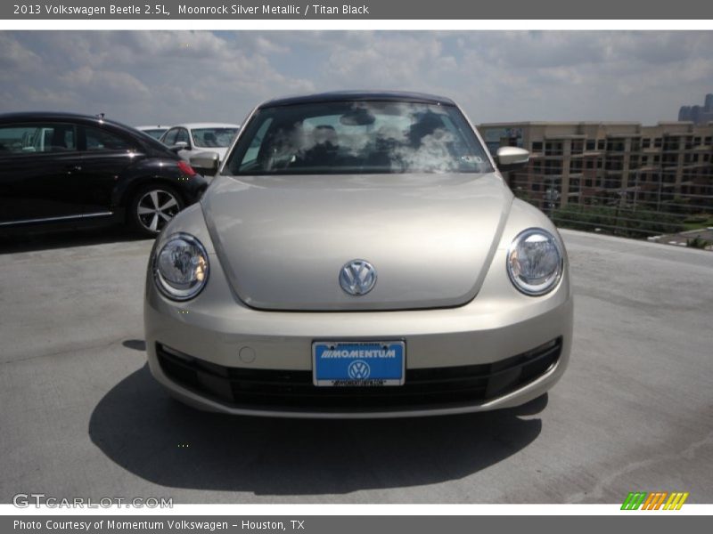 Moonrock Silver Metallic / Titan Black 2013 Volkswagen Beetle 2.5L