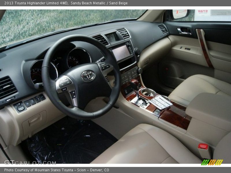 Sandy Beach Metallic / Sand Beige 2013 Toyota Highlander Limited 4WD