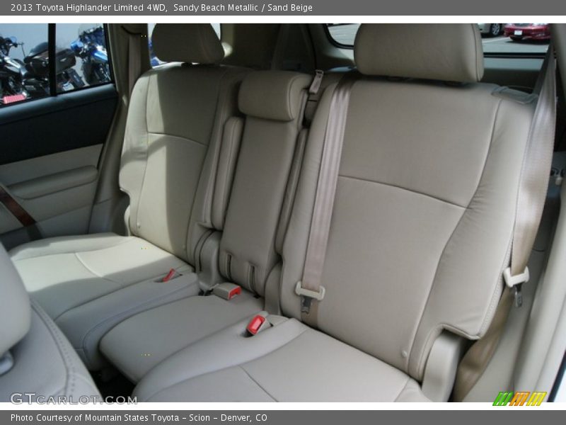 Sandy Beach Metallic / Sand Beige 2013 Toyota Highlander Limited 4WD