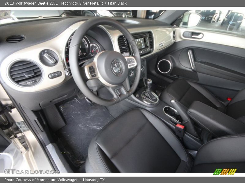Moonrock Silver Metallic / Titan Black 2013 Volkswagen Beetle 2.5L