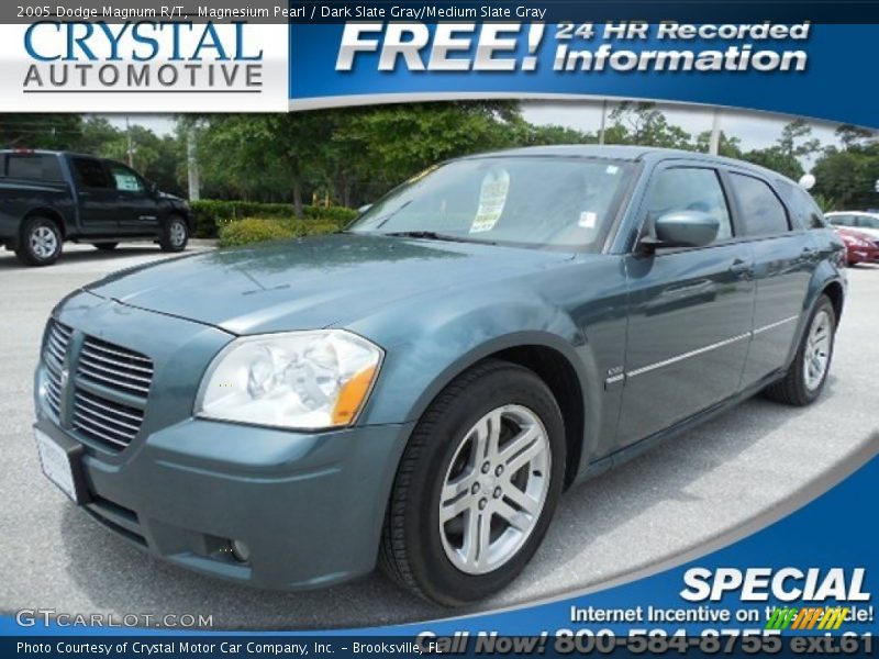 Magnesium Pearl / Dark Slate Gray/Medium Slate Gray 2005 Dodge Magnum R/T