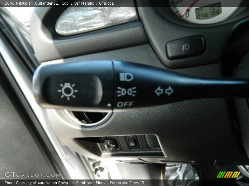 Cool Silver Metallic / Charcoal 2006 Mitsubishi Outlander SE