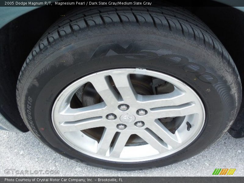 Magnesium Pearl / Dark Slate Gray/Medium Slate Gray 2005 Dodge Magnum R/T