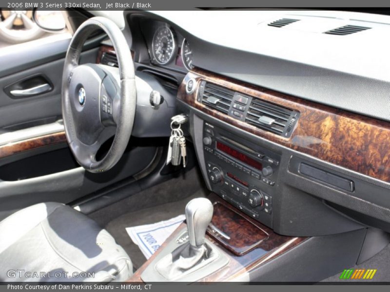 Jet Black / Black 2006 BMW 3 Series 330xi Sedan