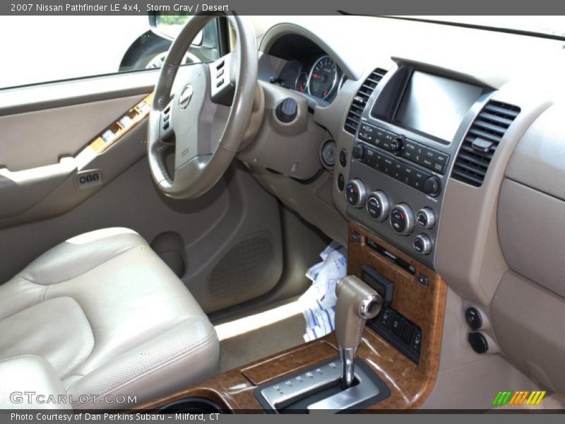 Storm Gray / Desert 2007 Nissan Pathfinder LE 4x4