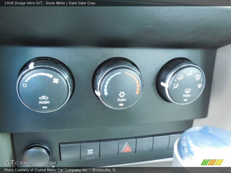 Stone White / Dark Slate Gray 2008 Dodge Nitro SXT