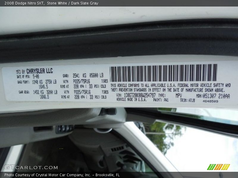 Stone White / Dark Slate Gray 2008 Dodge Nitro SXT