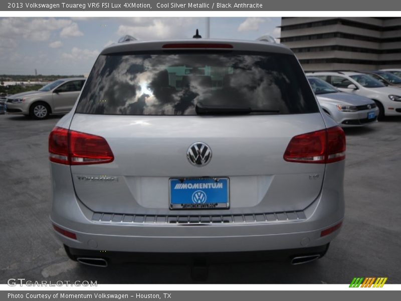 Cool Silver Metallic / Black Anthracite 2013 Volkswagen Touareg VR6 FSI Lux 4XMotion