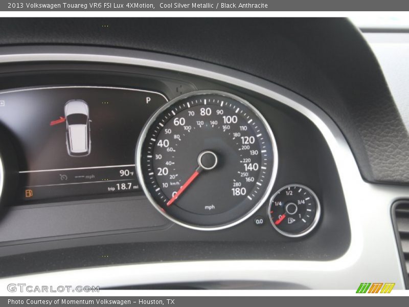 Cool Silver Metallic / Black Anthracite 2013 Volkswagen Touareg VR6 FSI Lux 4XMotion