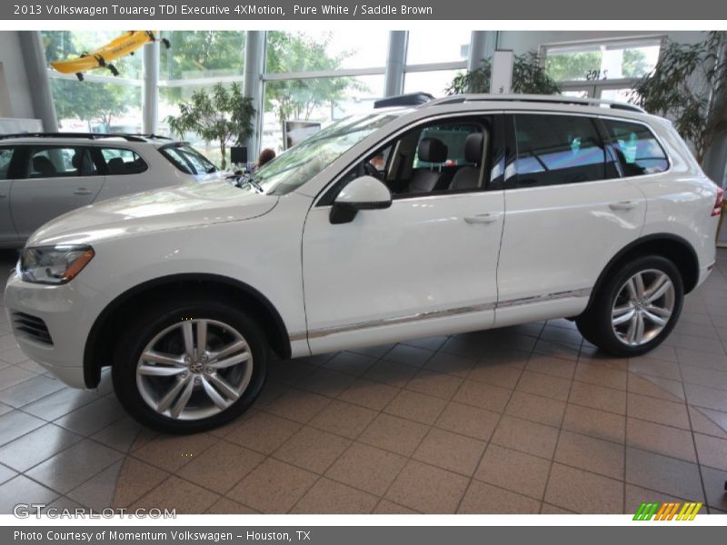Pure White / Saddle Brown 2013 Volkswagen Touareg TDI Executive 4XMotion