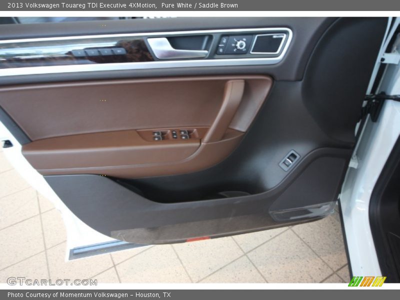 Door Panel of 2013 Touareg TDI Executive 4XMotion
