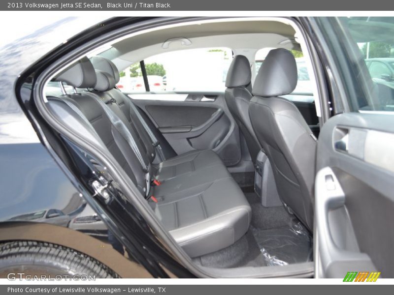 Black Uni / Titan Black 2013 Volkswagen Jetta SE Sedan