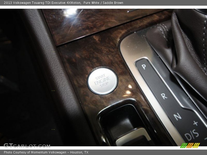 Pure White / Saddle Brown 2013 Volkswagen Touareg TDI Executive 4XMotion