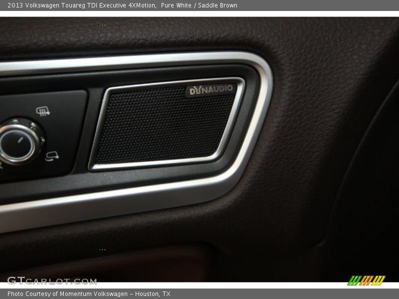 Pure White / Saddle Brown 2013 Volkswagen Touareg TDI Executive 4XMotion