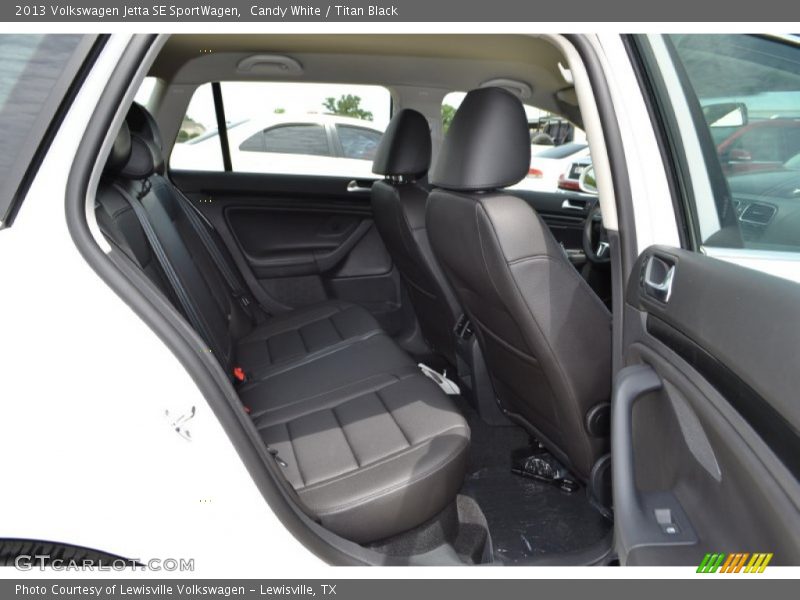 Candy White / Titan Black 2013 Volkswagen Jetta SE SportWagen