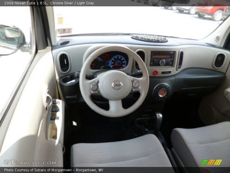 Chrome Silver / Light Gray 2009 Nissan Cube 1.8 SL