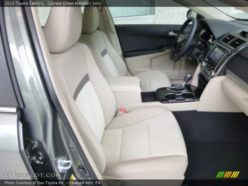 Cypress Green Metallic / Ivory 2013 Toyota Camry L