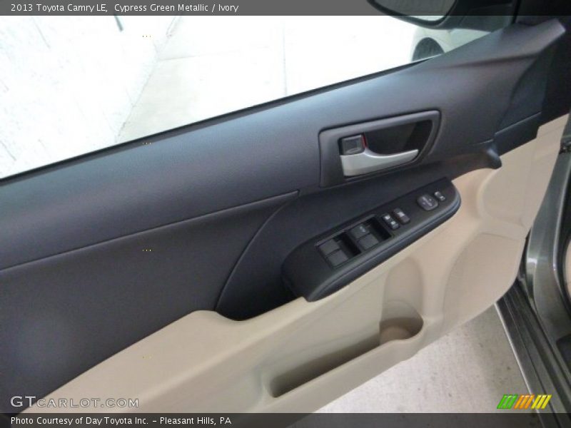 Cypress Green Metallic / Ivory 2013 Toyota Camry LE
