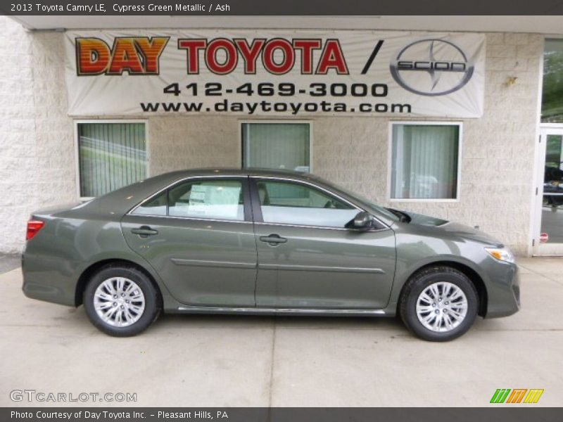 Cypress Green Metallic / Ash 2013 Toyota Camry LE