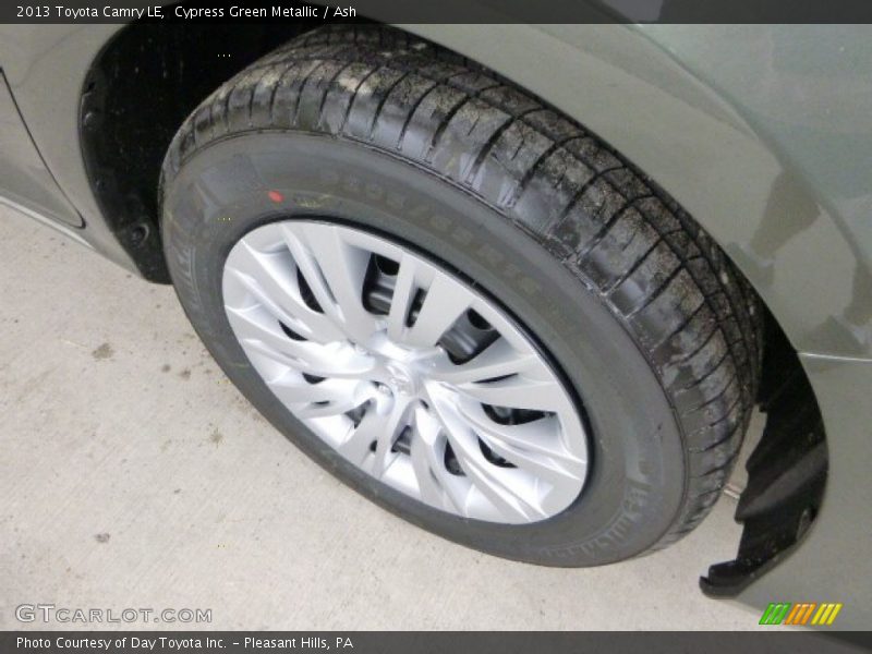 Cypress Green Metallic / Ash 2013 Toyota Camry LE