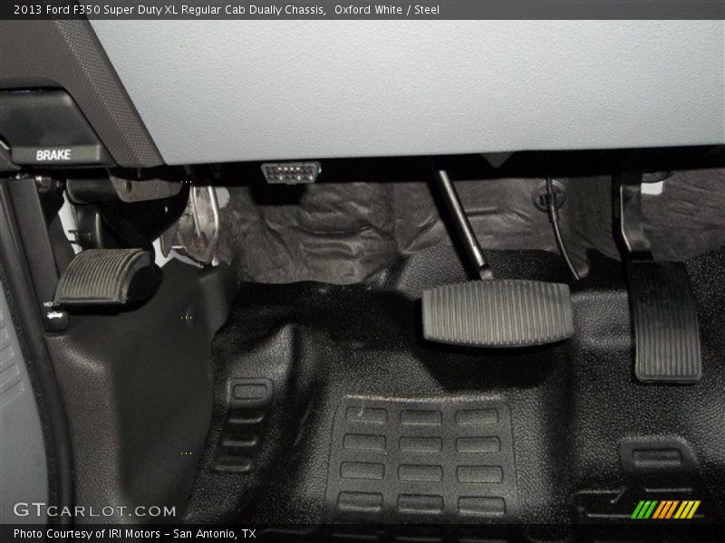 Oxford White / Steel 2013 Ford F350 Super Duty XL Regular Cab Dually Chassis