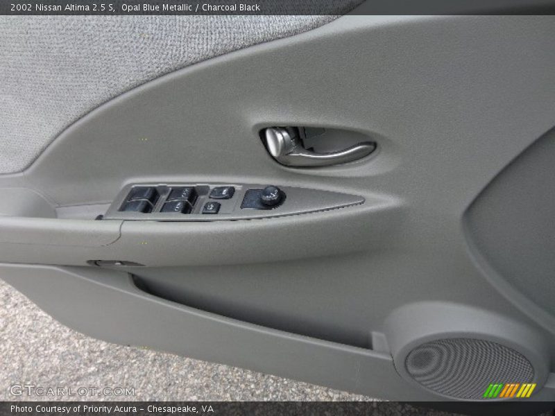 Opal Blue Metallic / Charcoal Black 2002 Nissan Altima 2.5 S