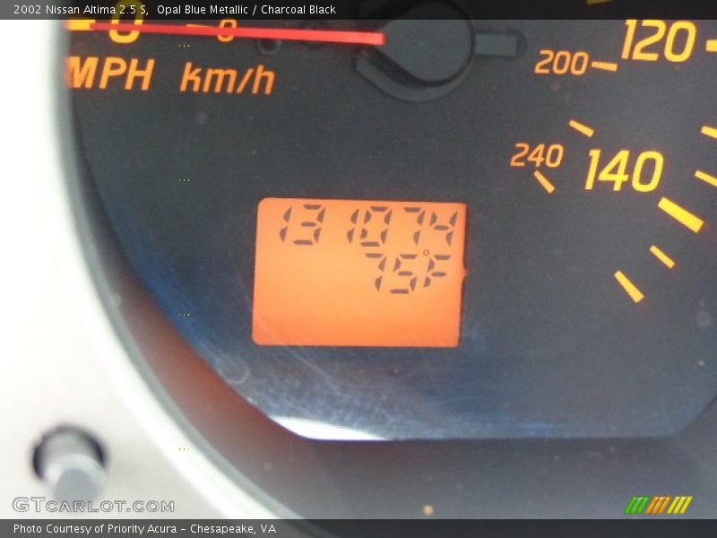 Opal Blue Metallic / Charcoal Black 2002 Nissan Altima 2.5 S