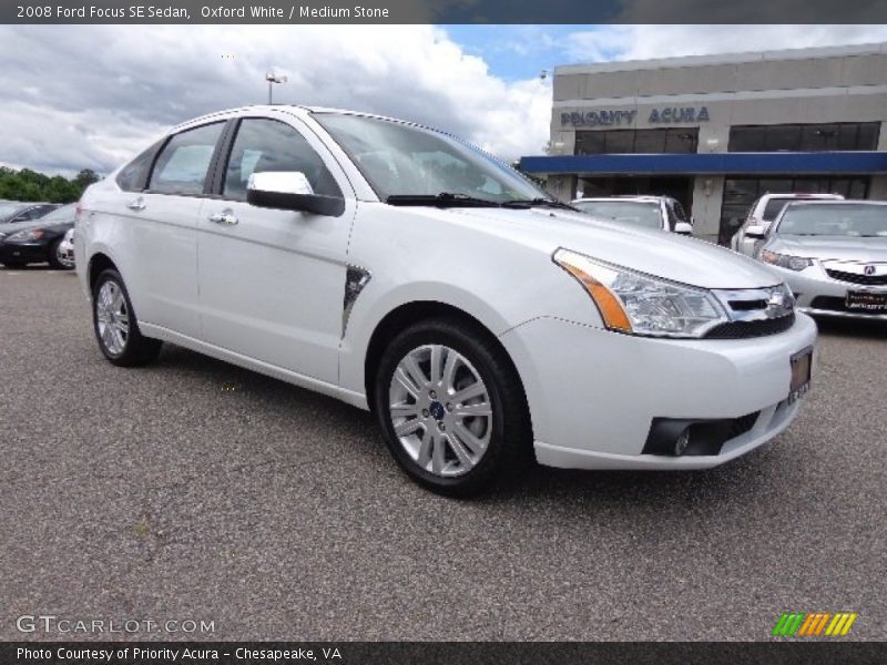 Oxford White / Medium Stone 2008 Ford Focus SE Sedan