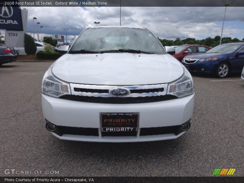 Oxford White / Medium Stone 2008 Ford Focus SE Sedan