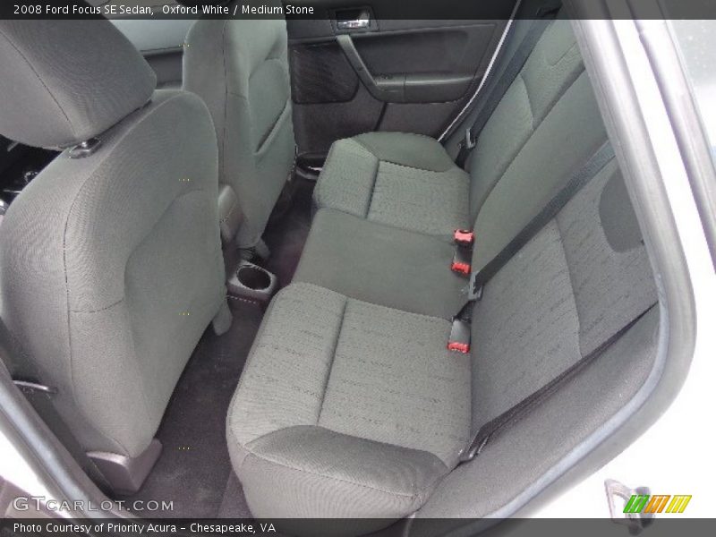 Oxford White / Medium Stone 2008 Ford Focus SE Sedan
