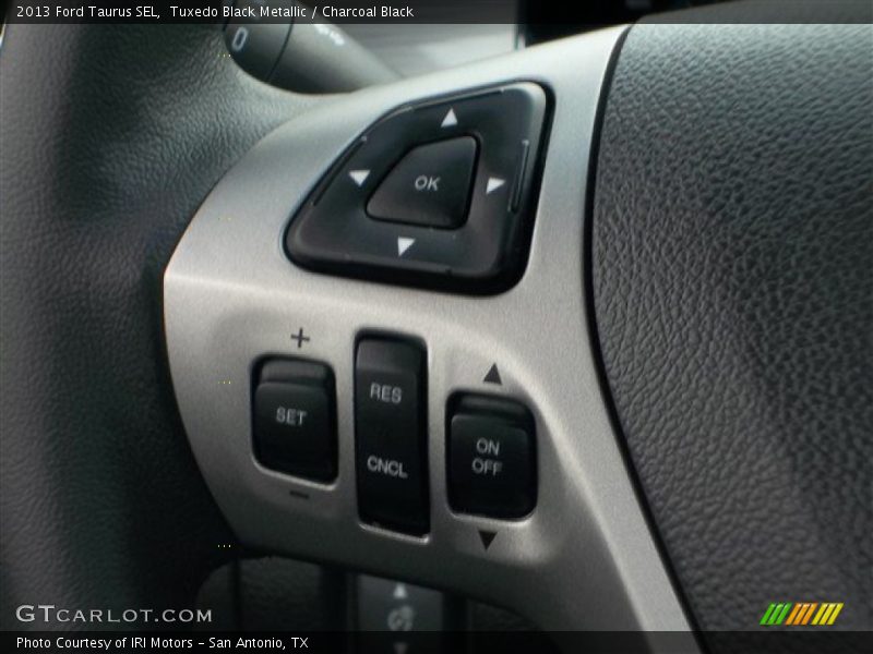 Tuxedo Black Metallic / Charcoal Black 2013 Ford Taurus SEL