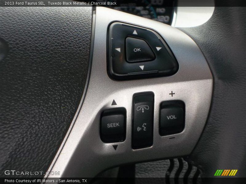 Tuxedo Black Metallic / Charcoal Black 2013 Ford Taurus SEL