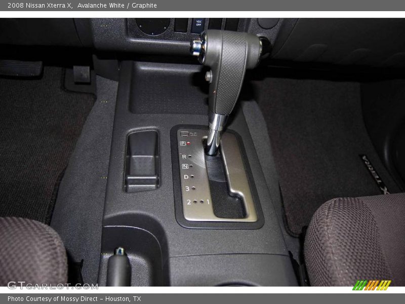 Avalanche White / Graphite 2008 Nissan Xterra X