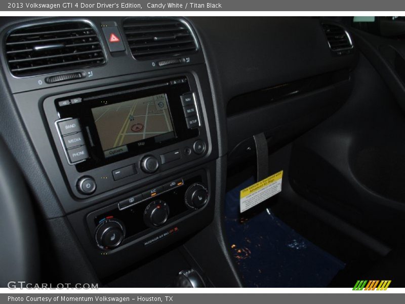Candy White / Titan Black 2013 Volkswagen GTI 4 Door Driver's Edition