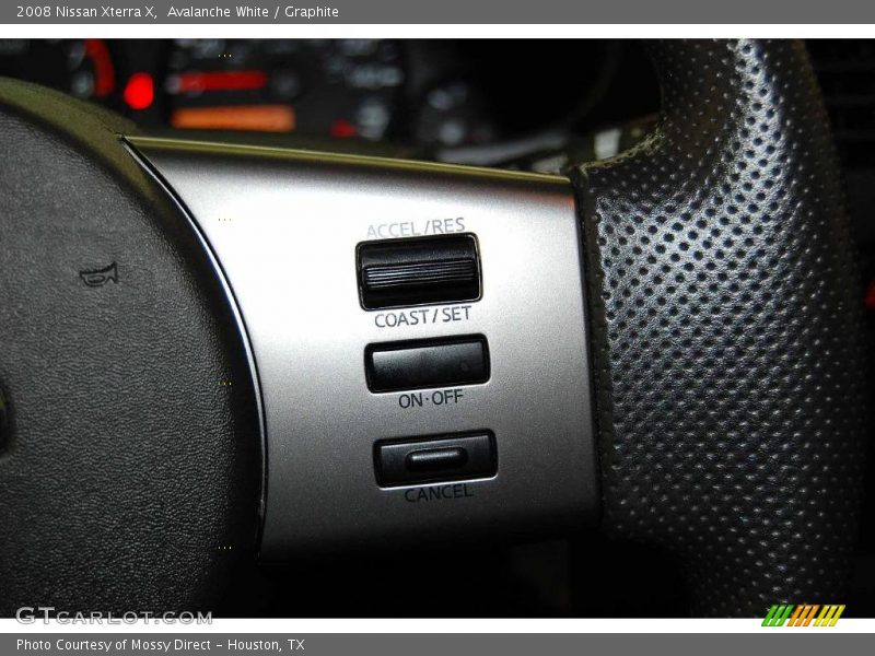 Avalanche White / Graphite 2008 Nissan Xterra X