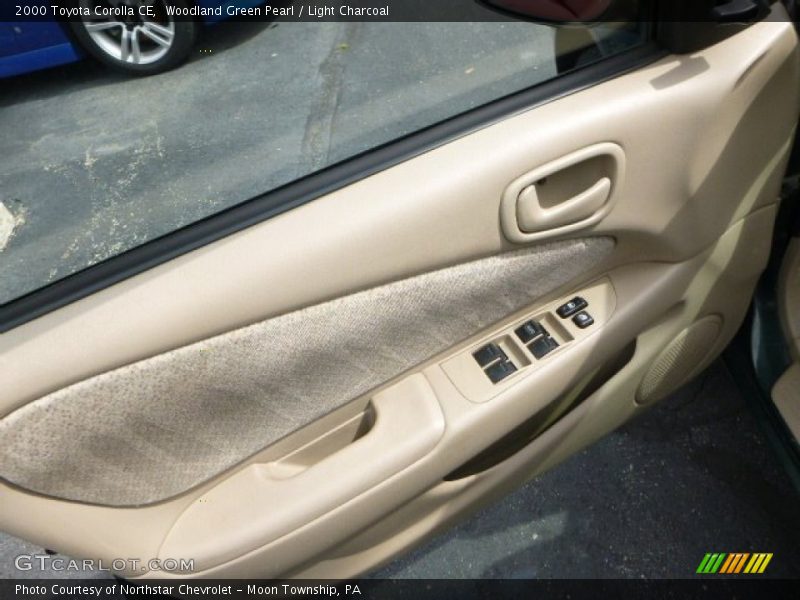 Woodland Green Pearl / Light Charcoal 2000 Toyota Corolla CE