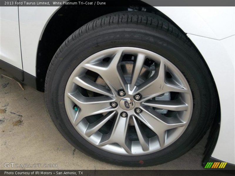 White Platinum Tri-Coat / Dune 2013 Ford Taurus Limited