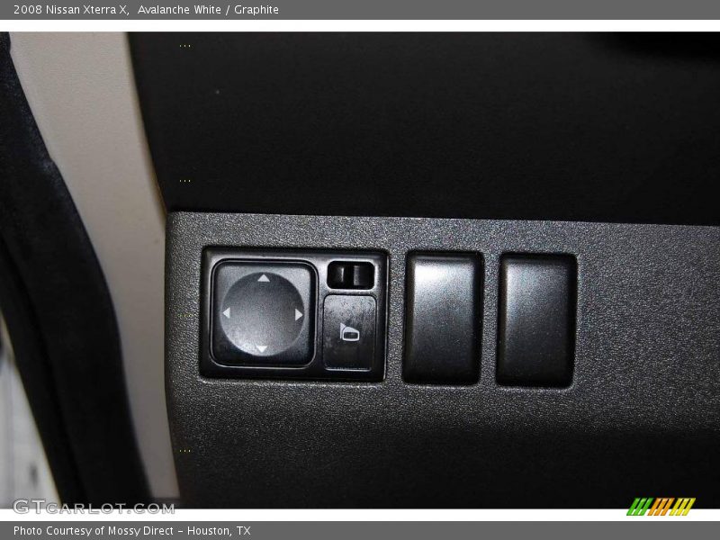 Avalanche White / Graphite 2008 Nissan Xterra X