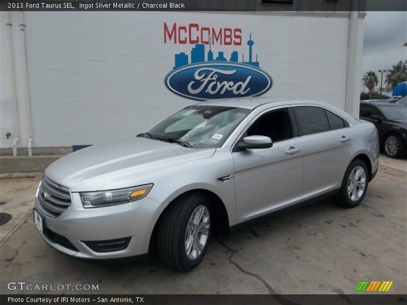 Ingot Silver Metallic / Charcoal Black 2013 Ford Taurus SEL
