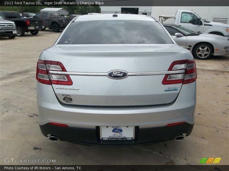 Ingot Silver Metallic / Charcoal Black 2013 Ford Taurus SEL