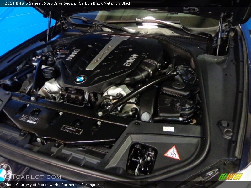 Carbon Black Metallic / Black 2011 BMW 5 Series 550i xDrive Sedan