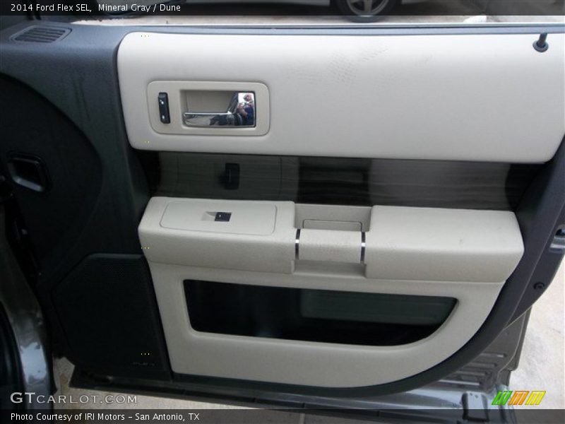 Door Panel of 2014 Flex SEL