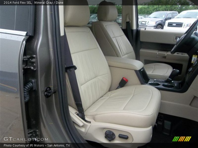 Front Seat of 2014 Flex SEL