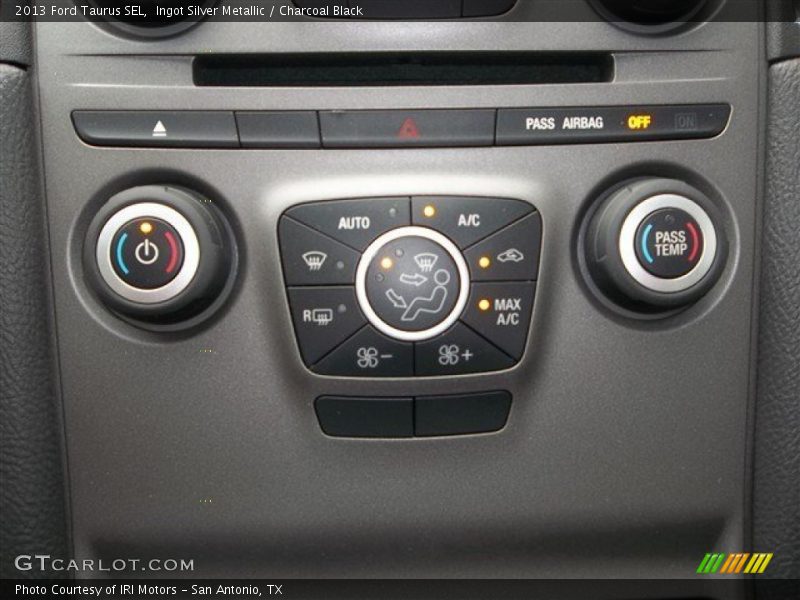 Ingot Silver Metallic / Charcoal Black 2013 Ford Taurus SEL