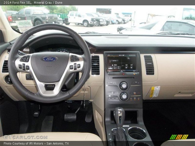 Dashboard of 2014 Flex SEL