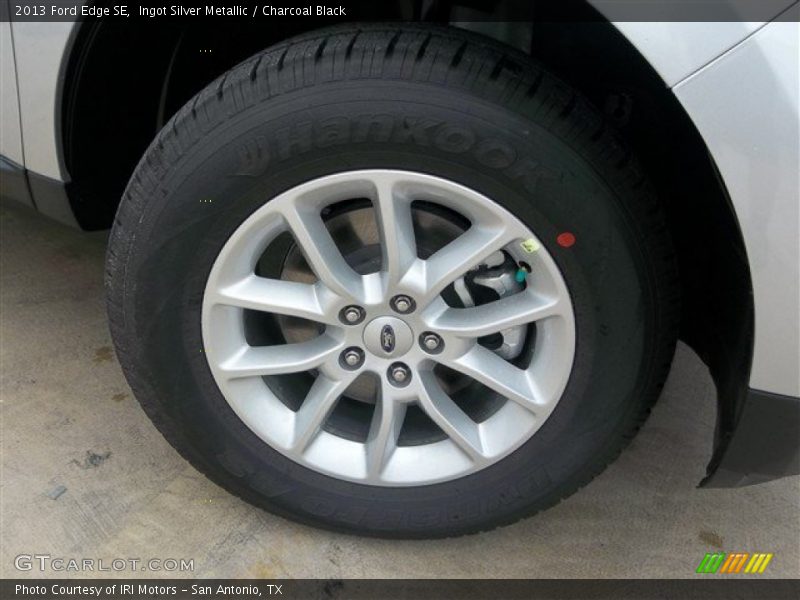 Ingot Silver Metallic / Charcoal Black 2013 Ford Edge SE