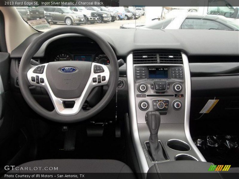 Ingot Silver Metallic / Charcoal Black 2013 Ford Edge SE