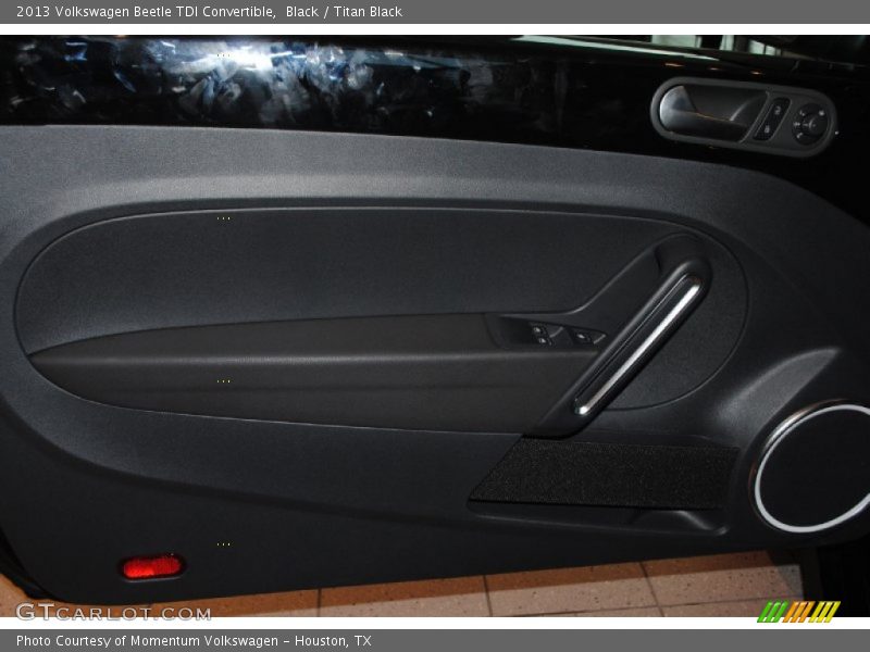 Black / Titan Black 2013 Volkswagen Beetle TDI Convertible