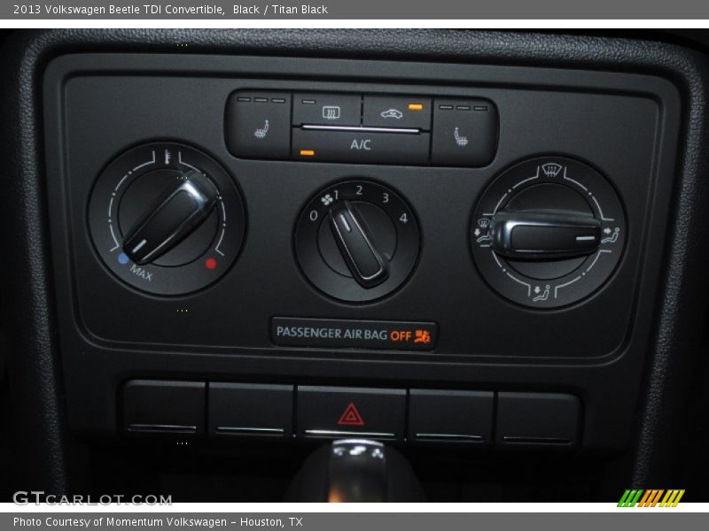 Black / Titan Black 2013 Volkswagen Beetle TDI Convertible