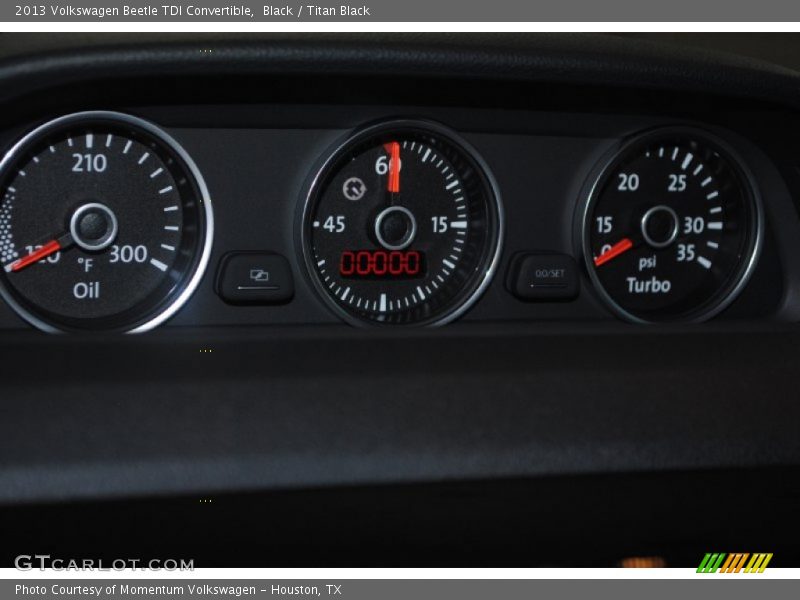Black / Titan Black 2013 Volkswagen Beetle TDI Convertible